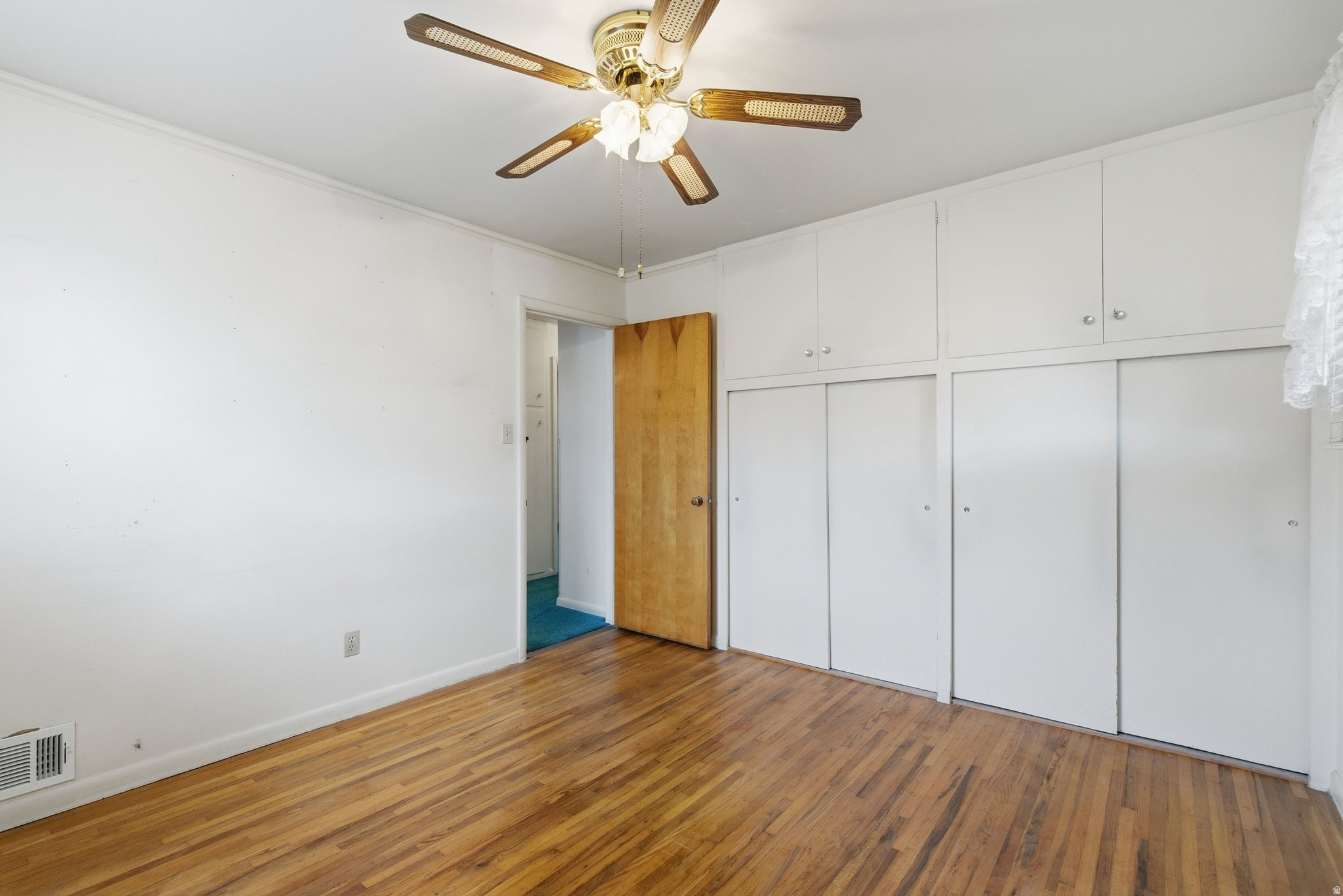 BROOKFIELD - Residential