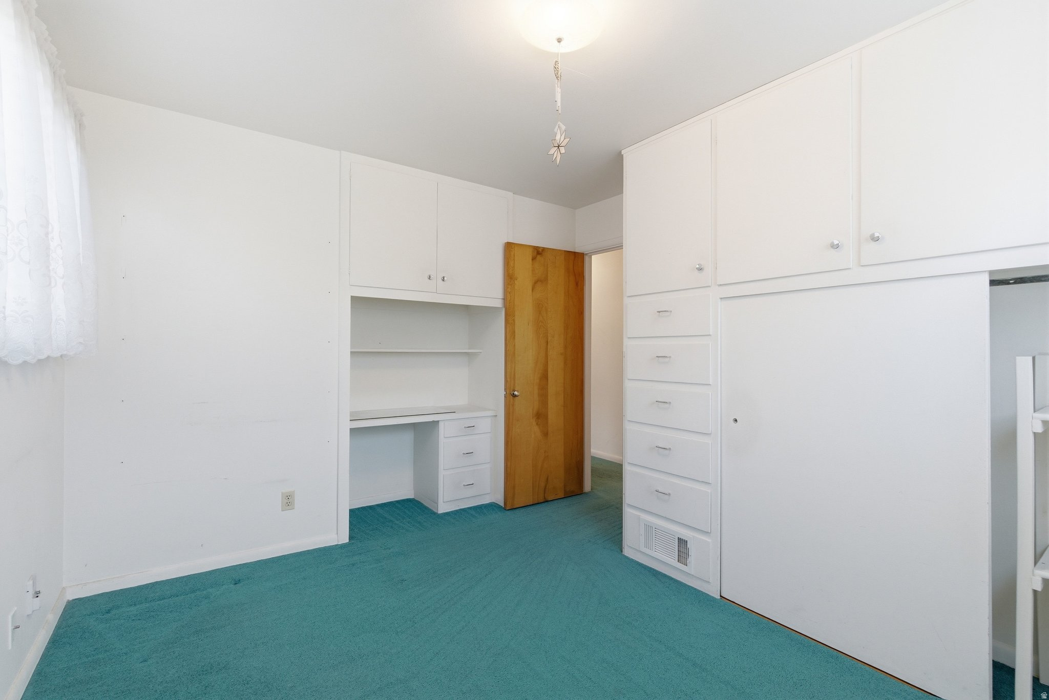 BROOKFIELD - Residential