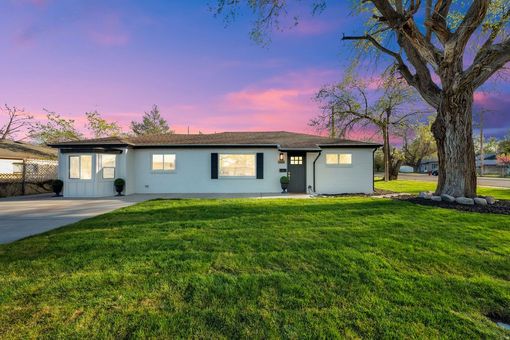 Photo of 4815 W 4955 S, Salt Lake City, UT 84118 (MLS # 2146384)