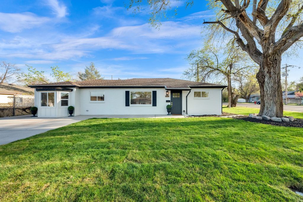 Photo of 4815 W 4955 S, Salt Lake City, UT 84118 (MLS # 2146384)