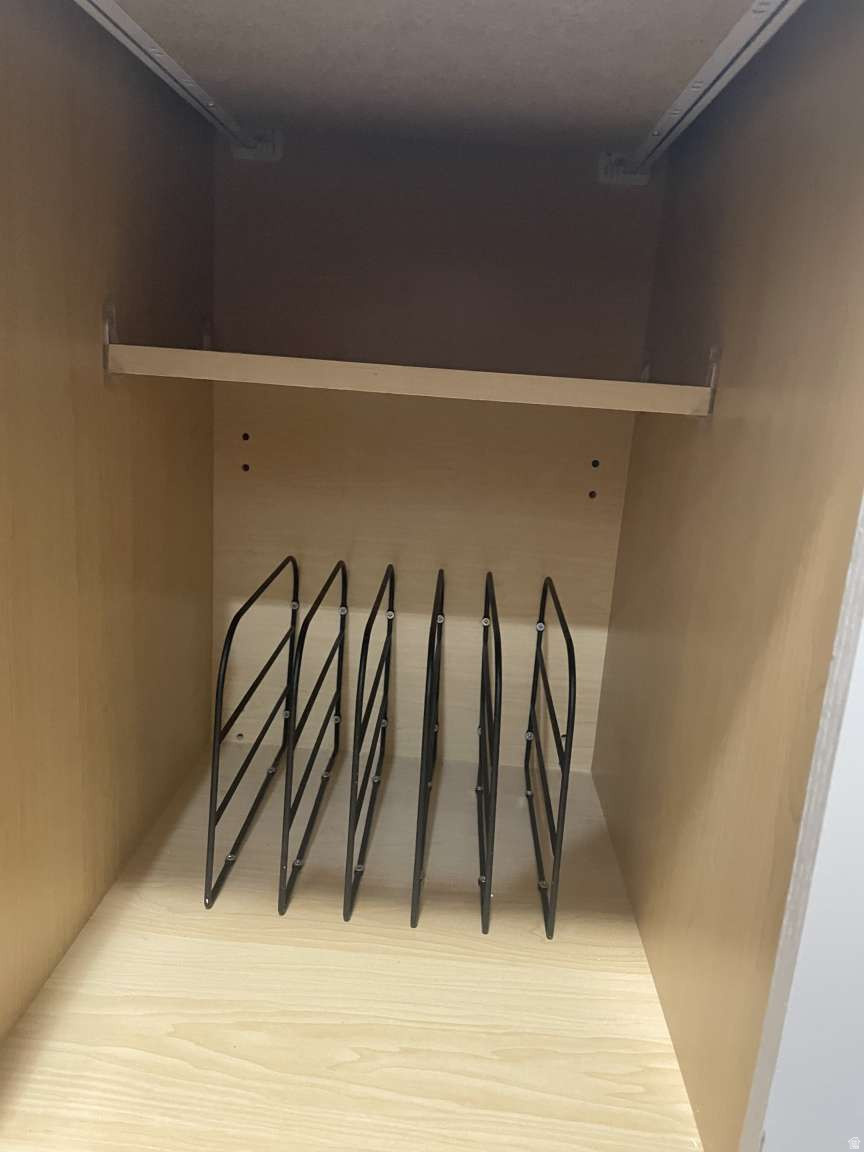 SPLIT MOUNTAIN - Residential