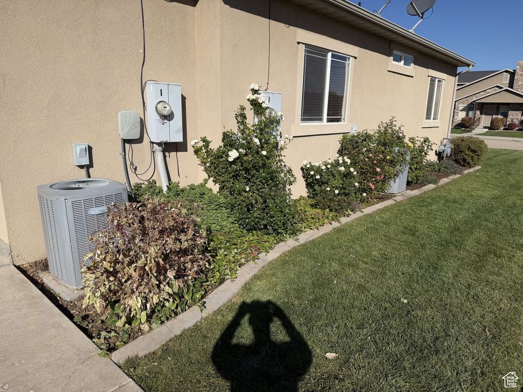 Photo of 392 E 700 S #I, Vernal, UT 84078 (MLS # 2119819)