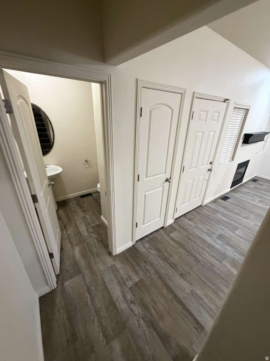 SPLIT MOUNTAIN - Residential