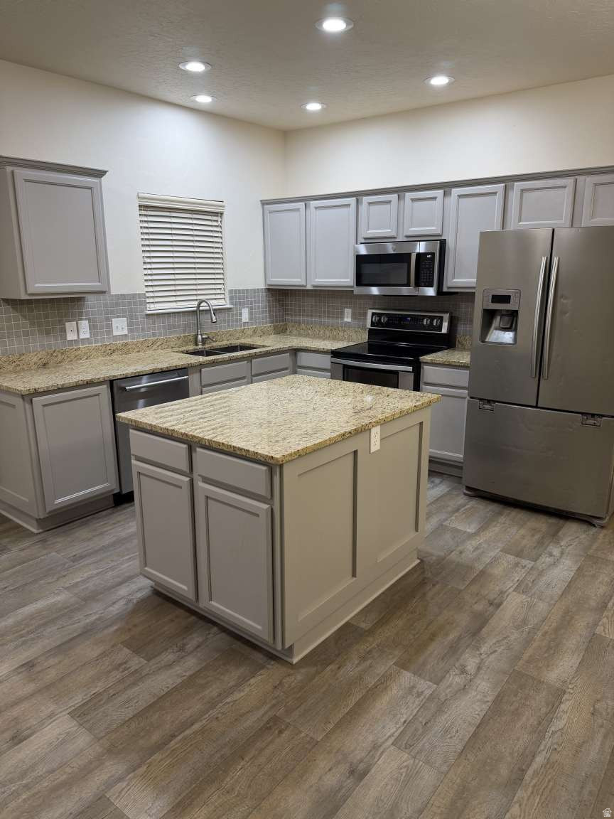 SPLIT MOUNTAIN - Residential