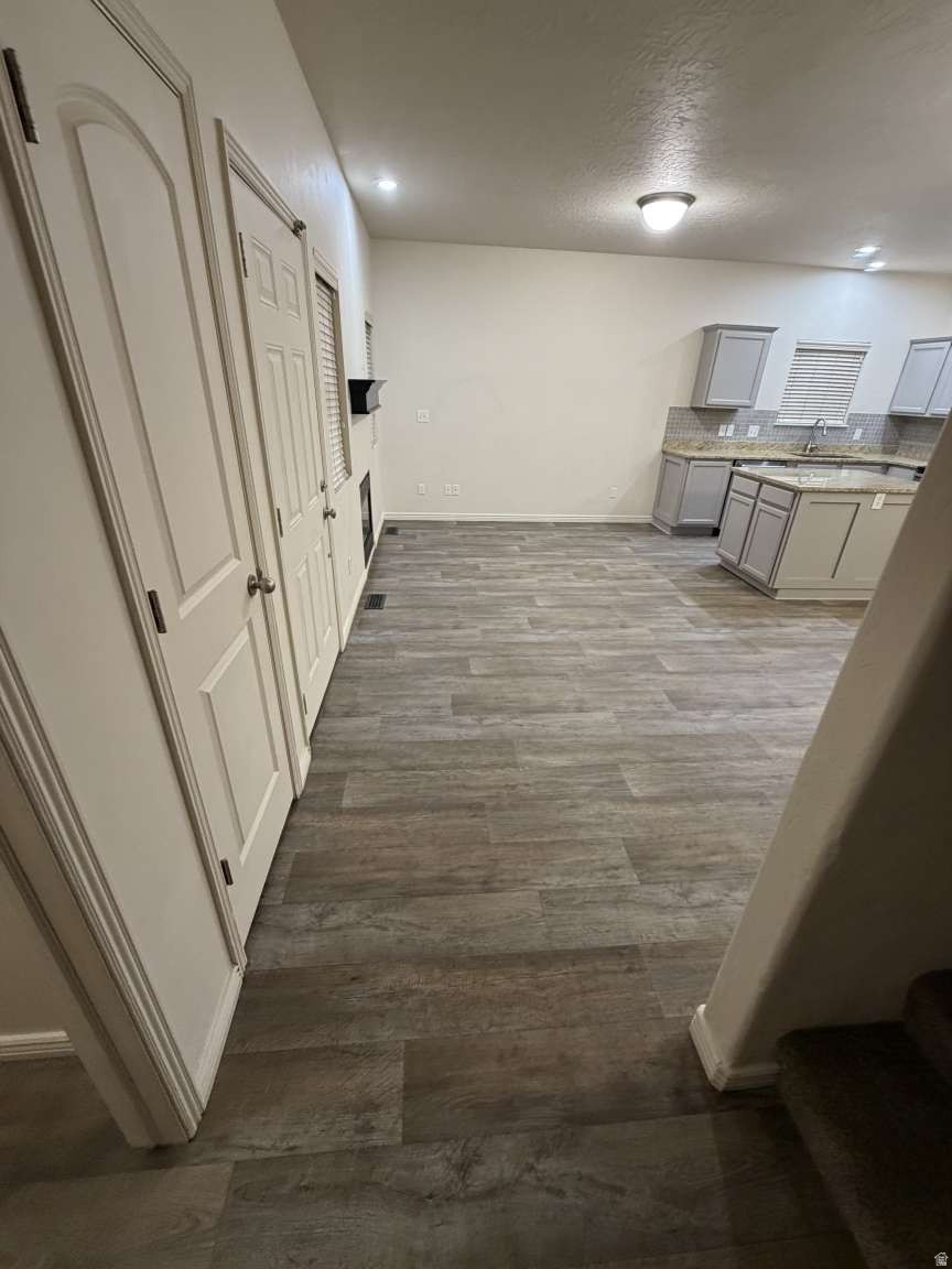 SPLIT MOUNTAIN - Residential