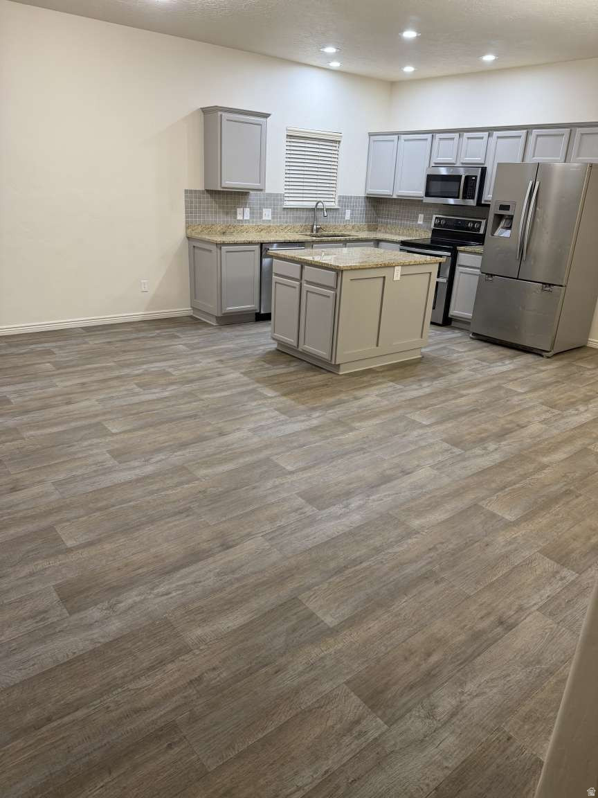 SPLIT MOUNTAIN - Residential