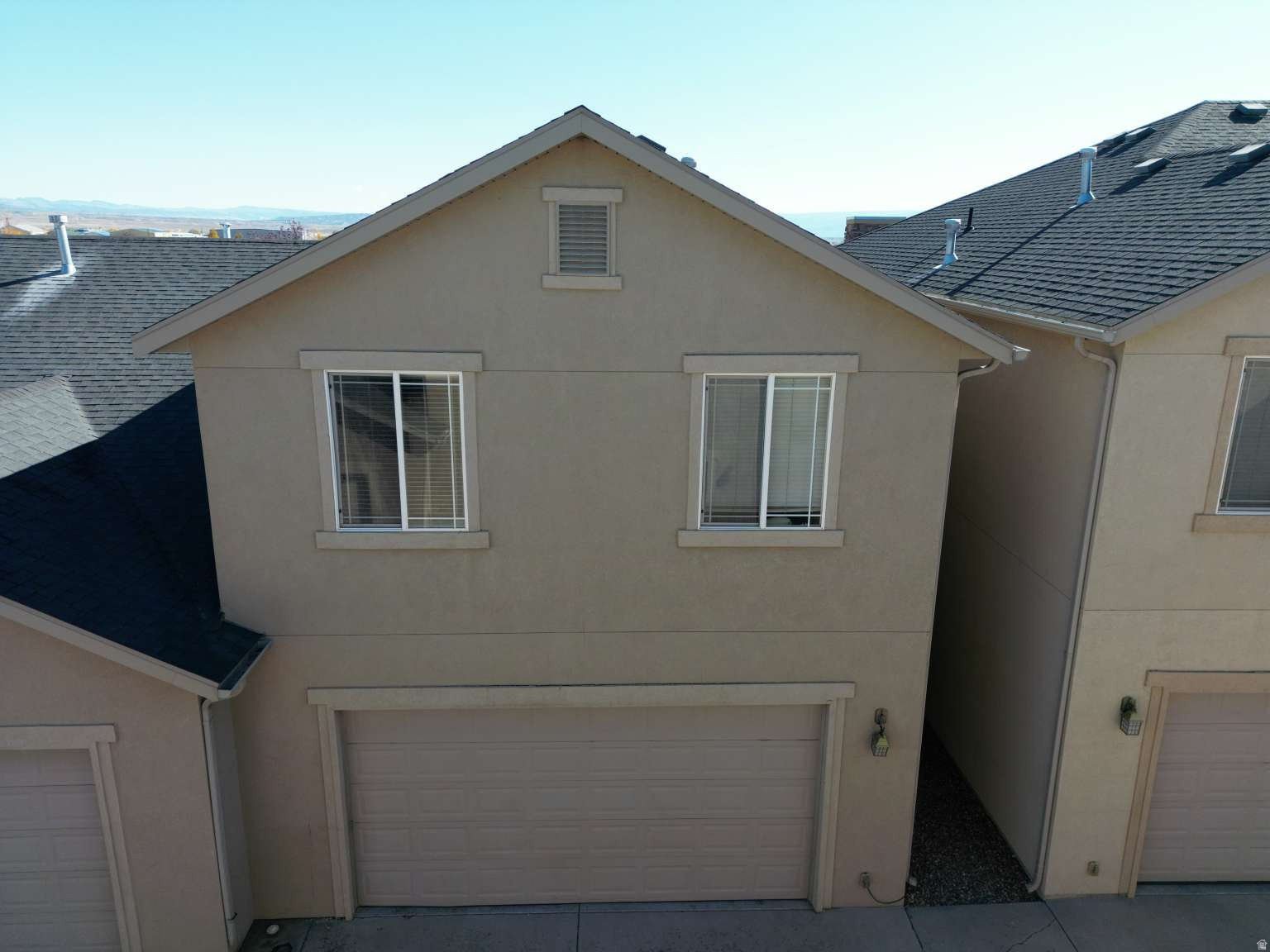 SPLIT MOUNTAIN - Residential