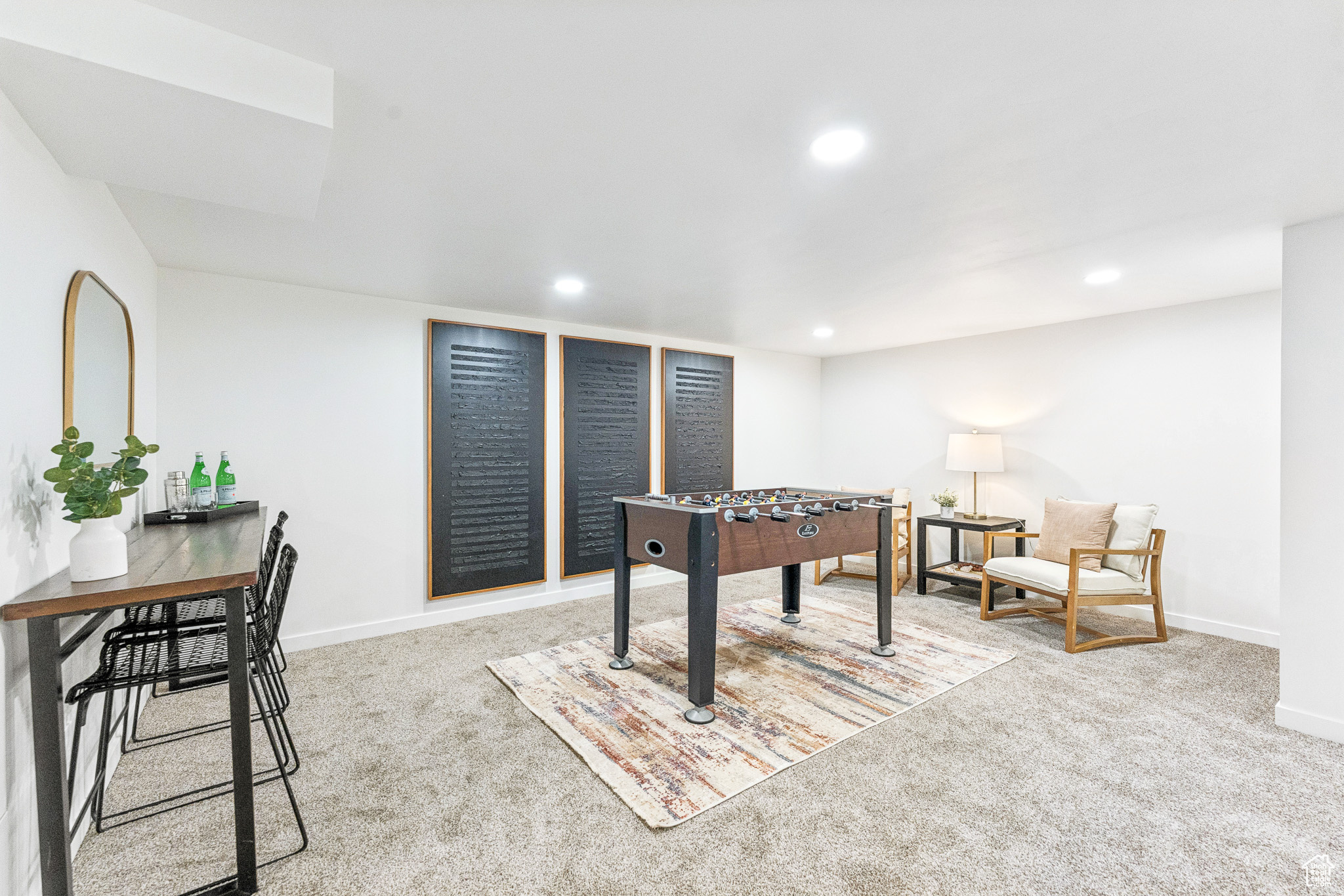 MOUNUMENT PARK - Residential