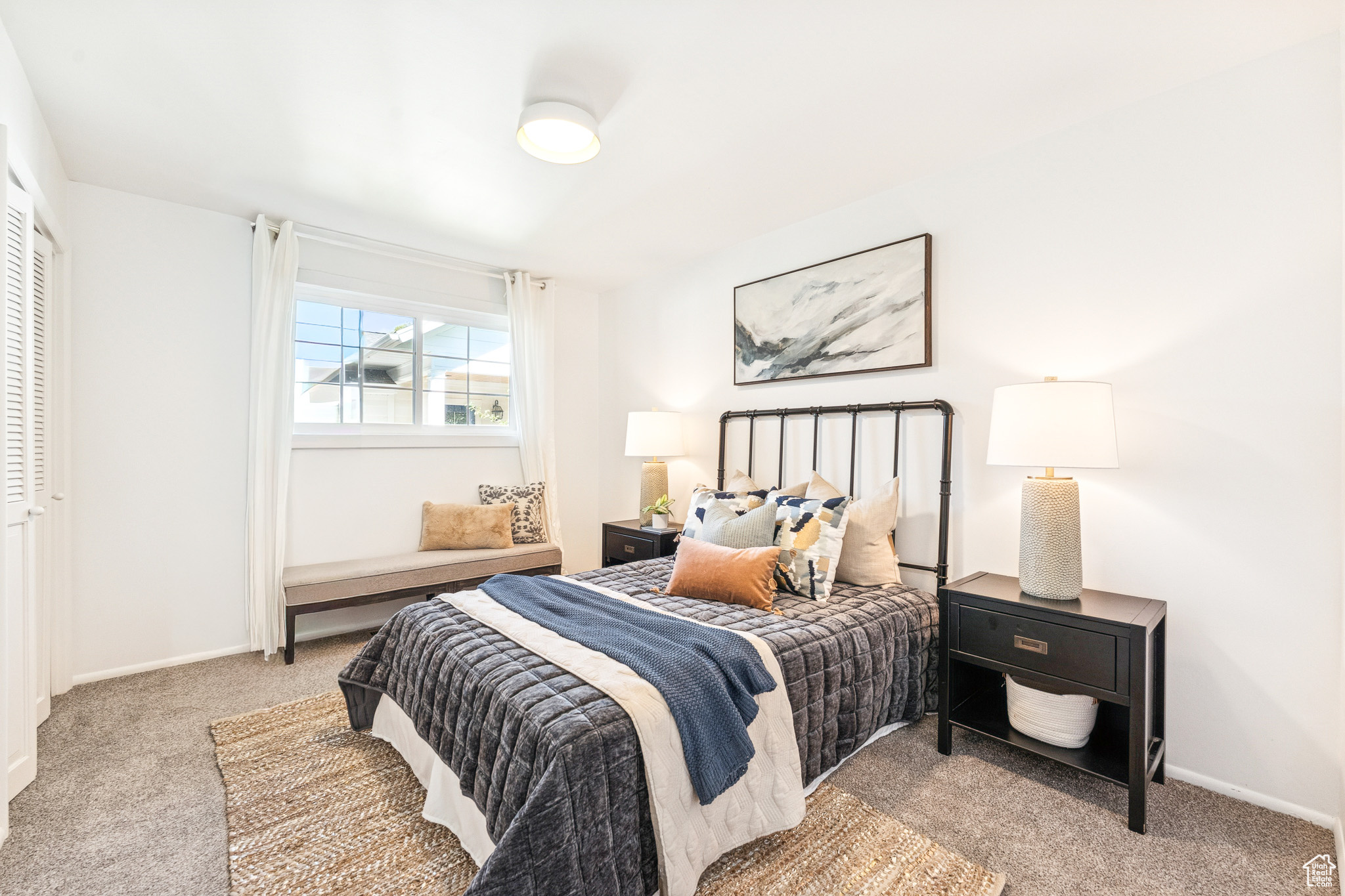 MOUNUMENT PARK - Residential