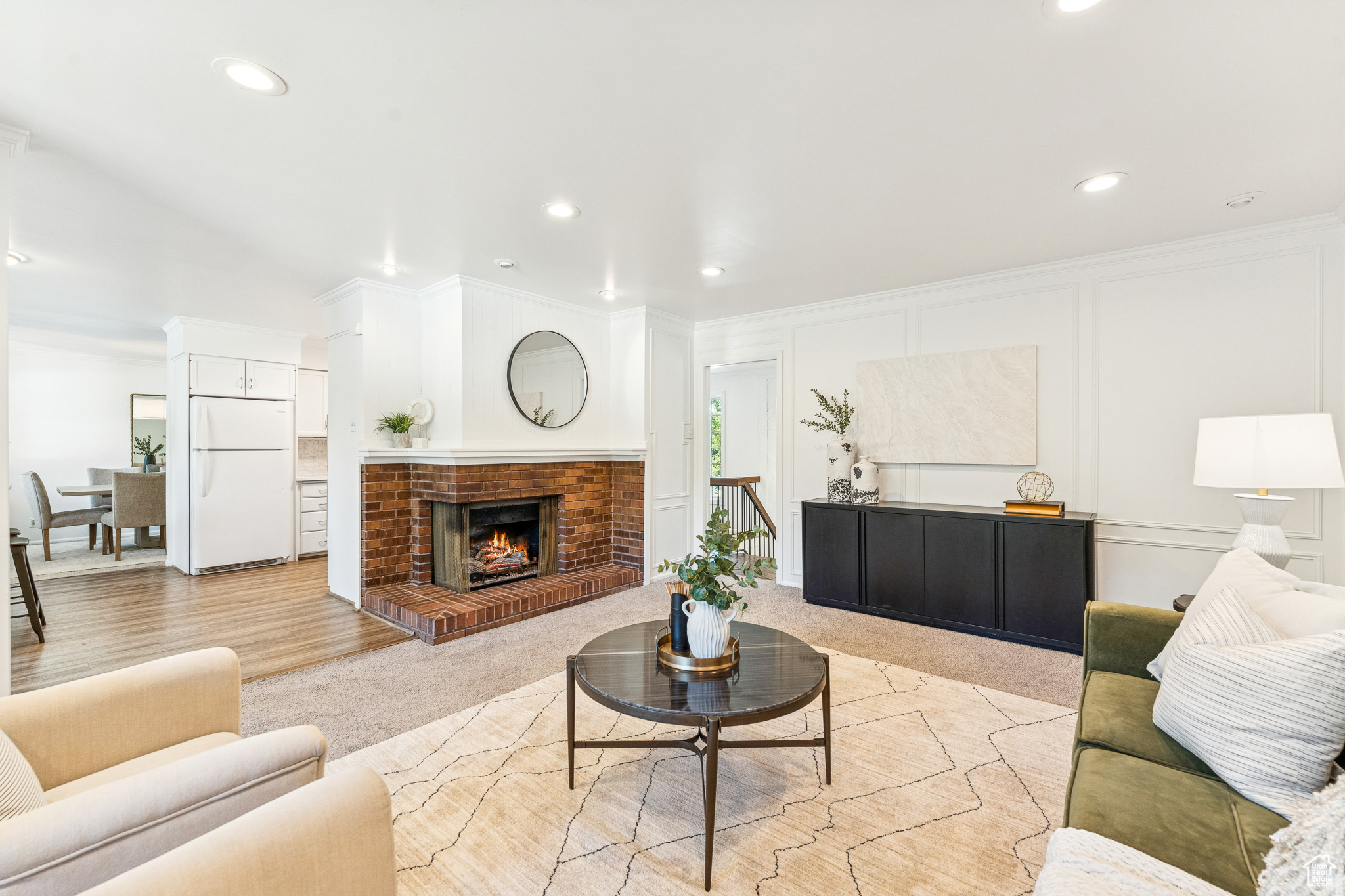 MOUNUMENT PARK - Residential