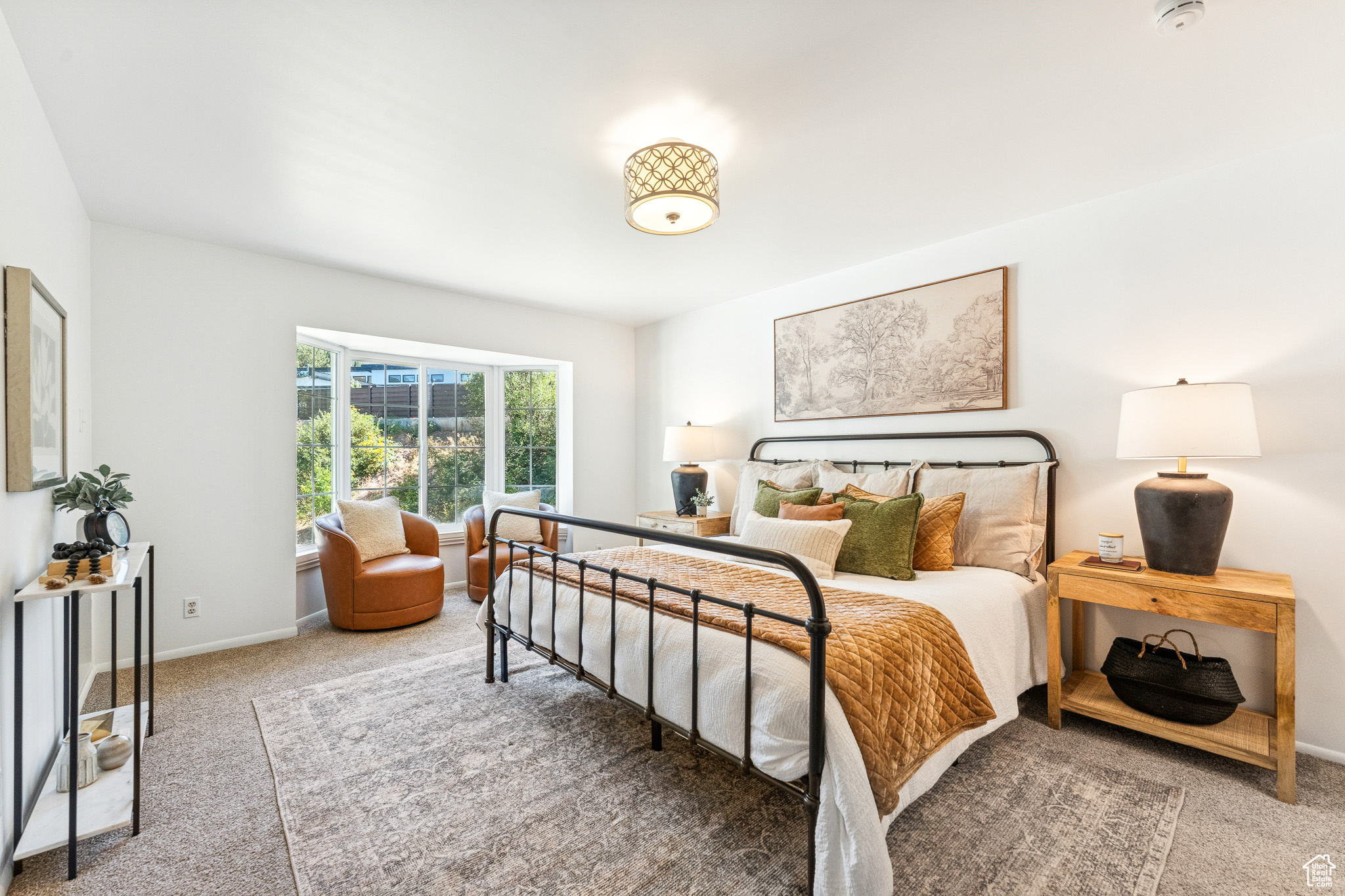 MOUNUMENT PARK - Residential