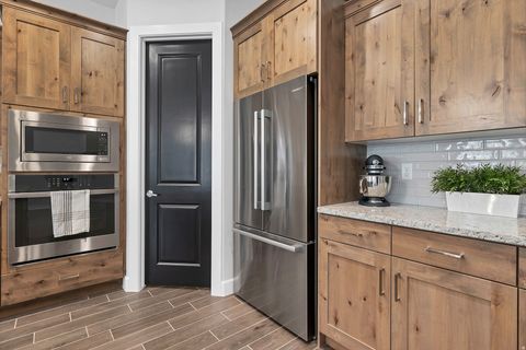 Tiny photo for 2985 W SESIA WAY, Saint George, UT 84770 (MLS # 2150548)