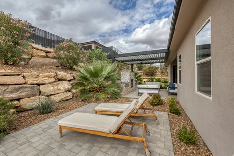 Tiny photo for 2985 W SESIA WAY, Saint George, UT 84770 (MLS # 2150548)