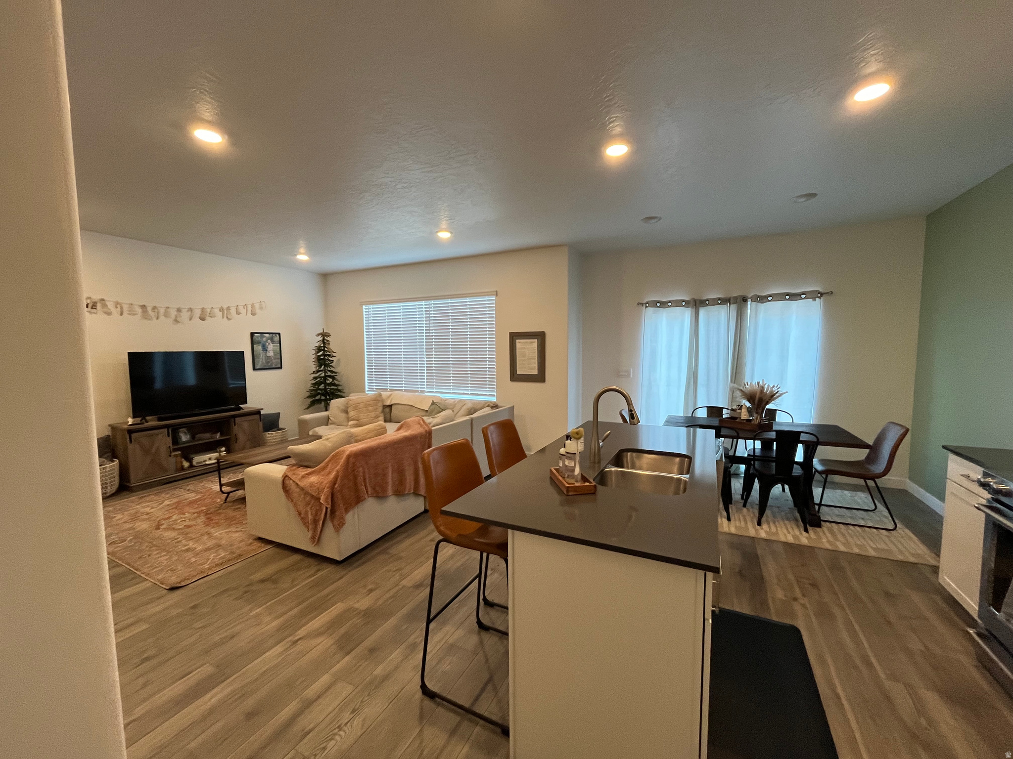FOOTHILL VILLAGE - Residential