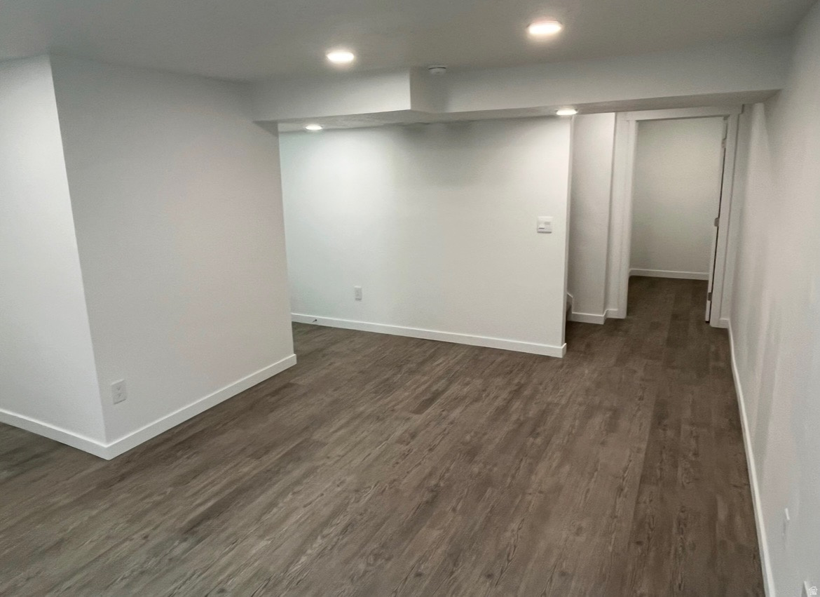 FOOTHILL VILLAGE - Residential