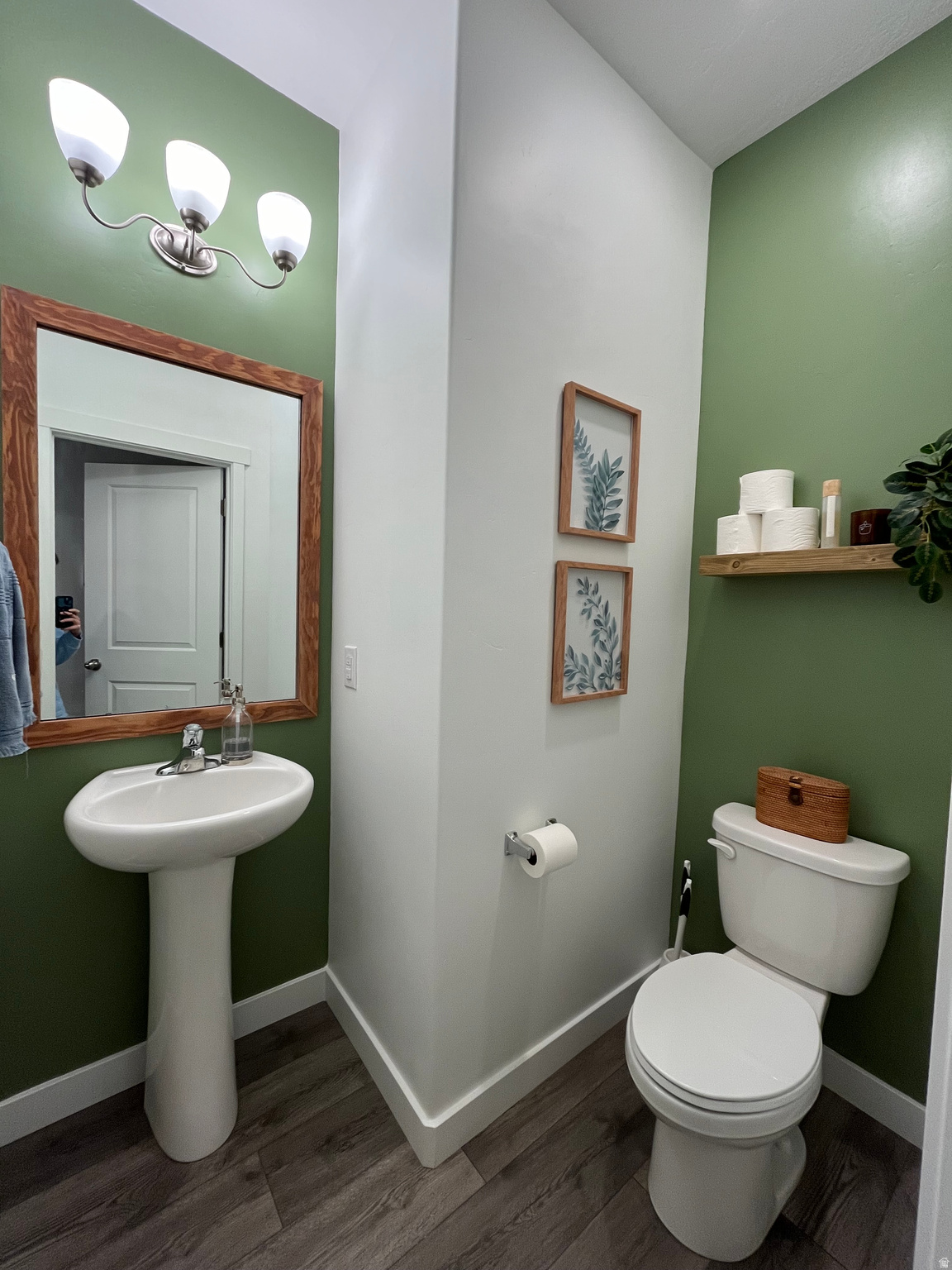 FOOTHILL VILLAGE - Residential