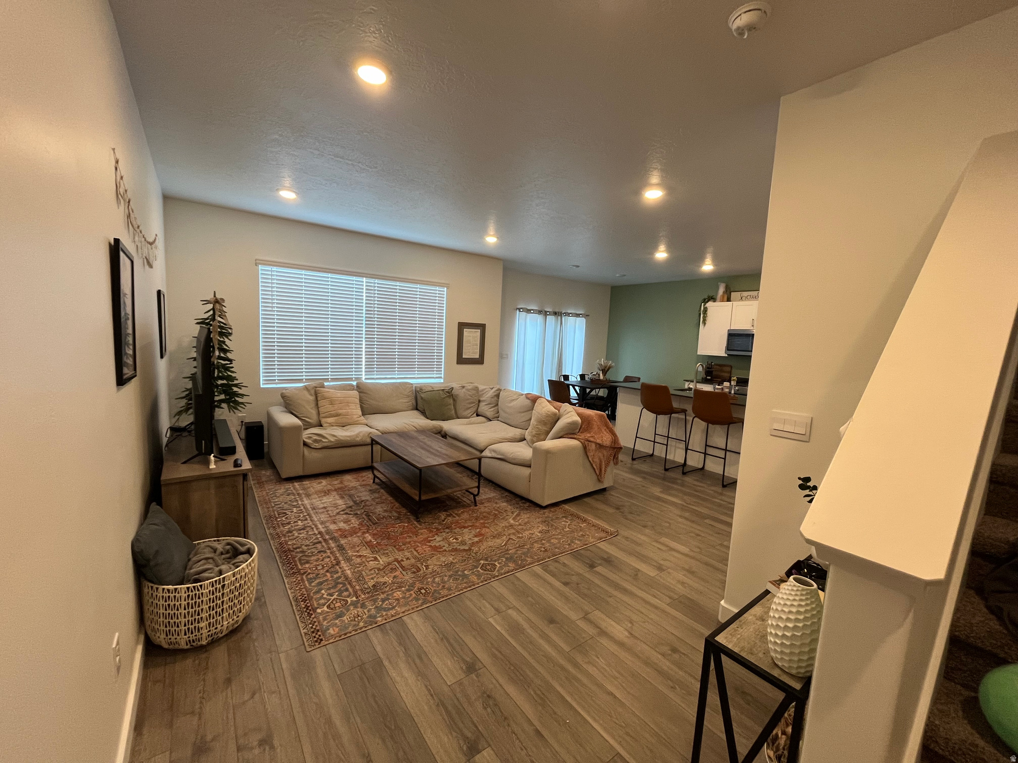 FOOTHILL VILLAGE - Residential