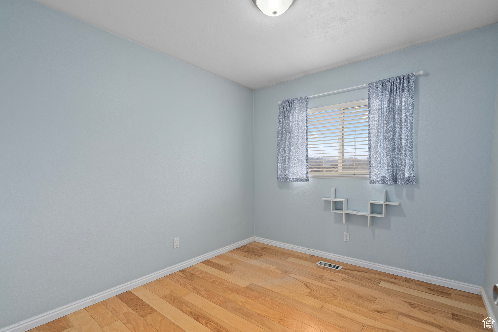 3082 S Vironcia Way, West Valley City, Utah image 23