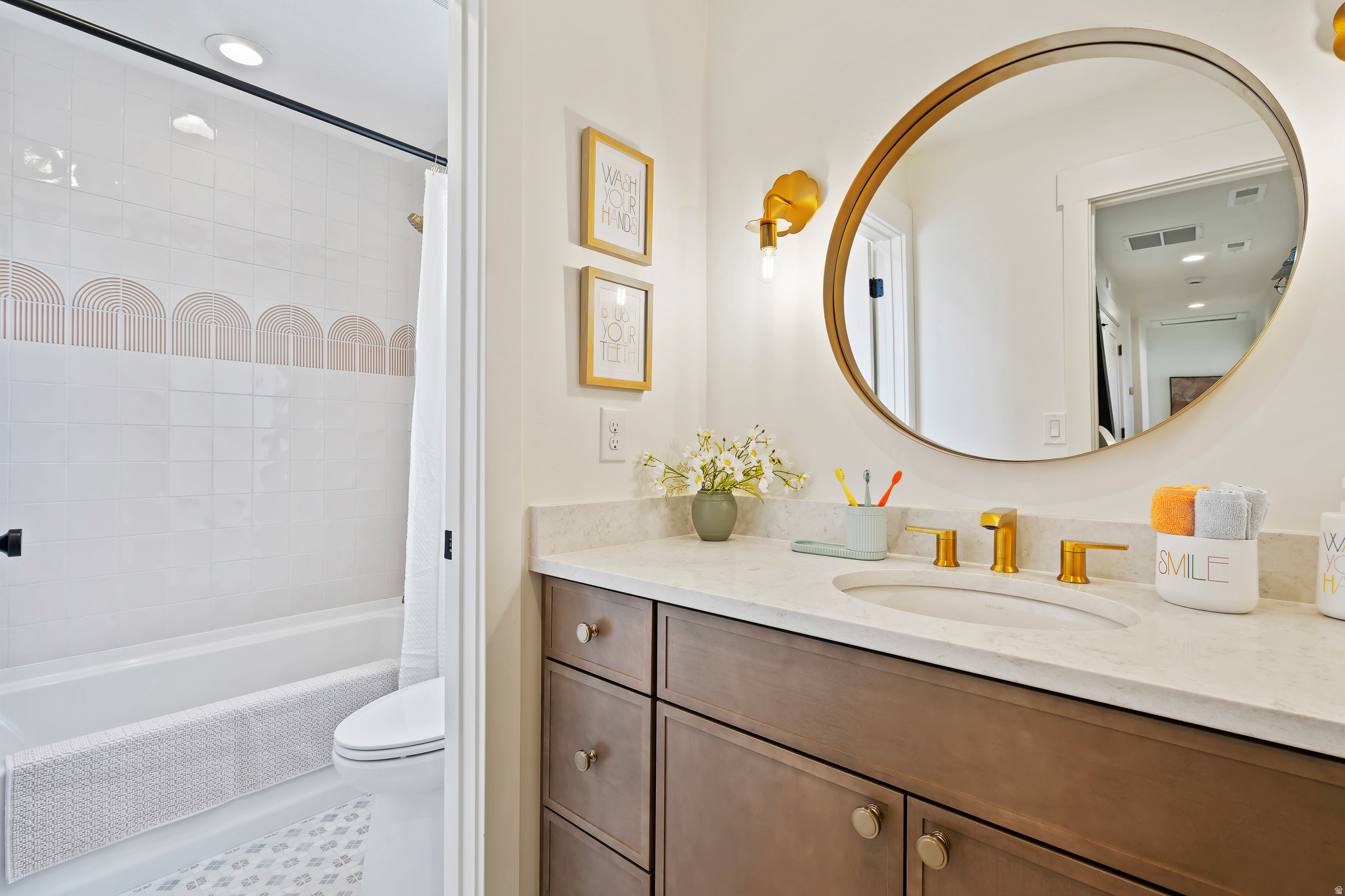 DOWNTOWN DAYBREAK - Residential