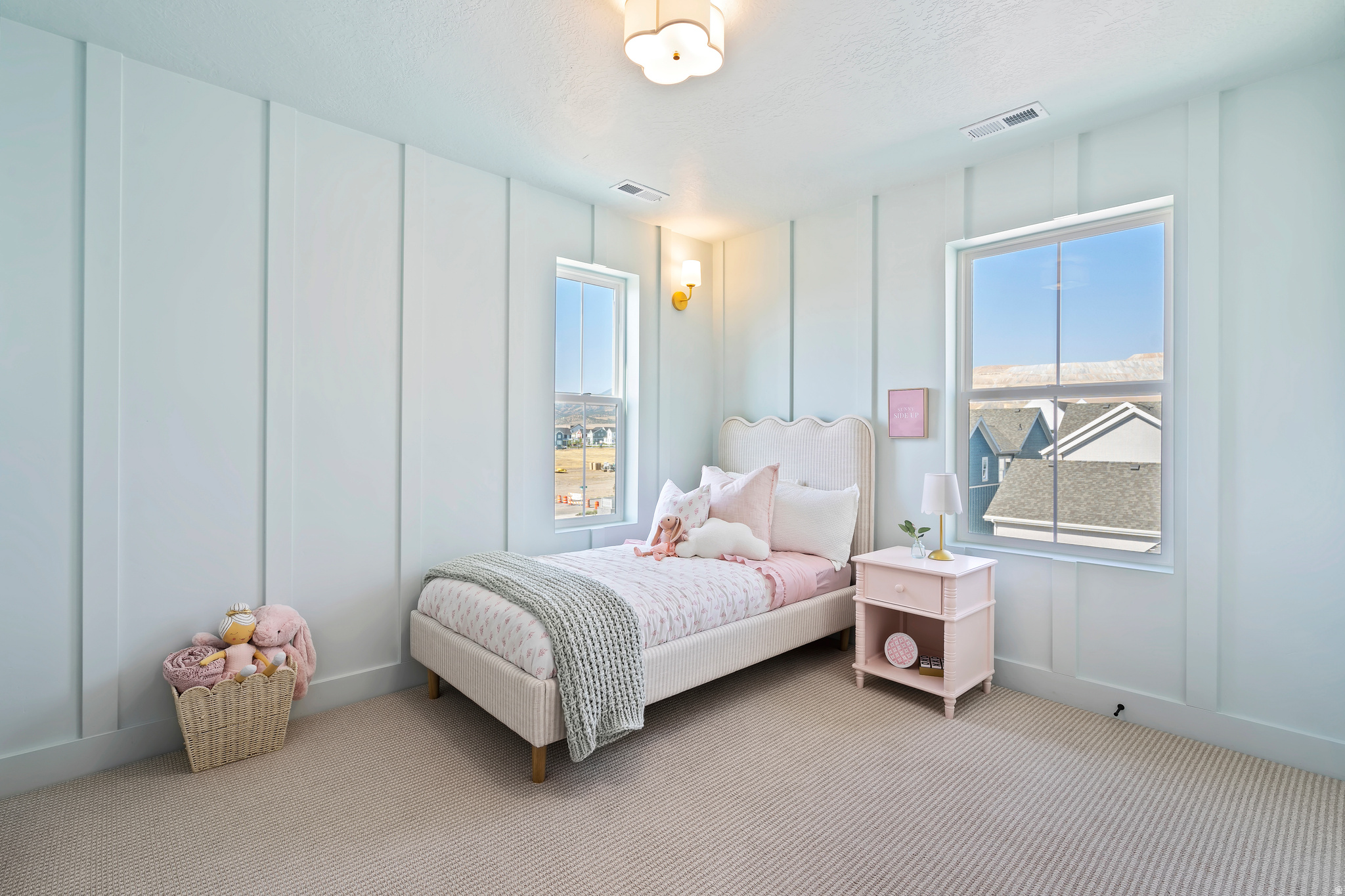 DOWNTOWN DAYBREAK - Residential