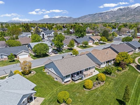 Tiny photo for 84 BELMORE DR, Kaysville, UT 84037 (MLS # 2155210)