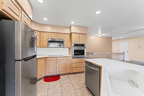 Tiny photo for 84 BELMORE DR, Kaysville, UT 84037 (MLS # 2155210)