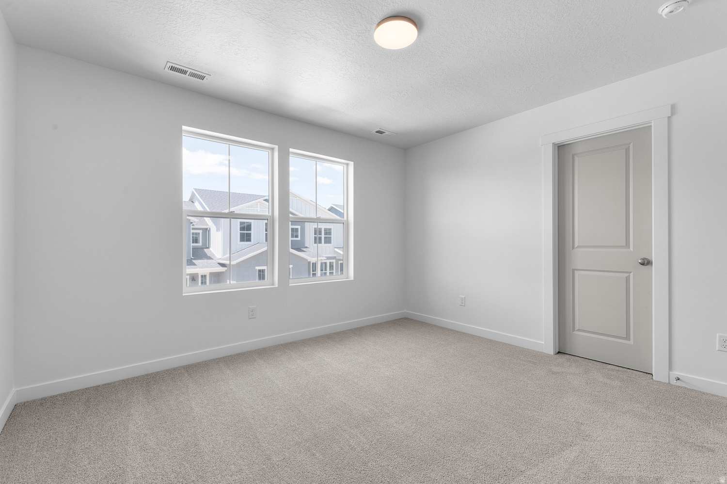 OVERLAND TOWNS V2 409 - Residential