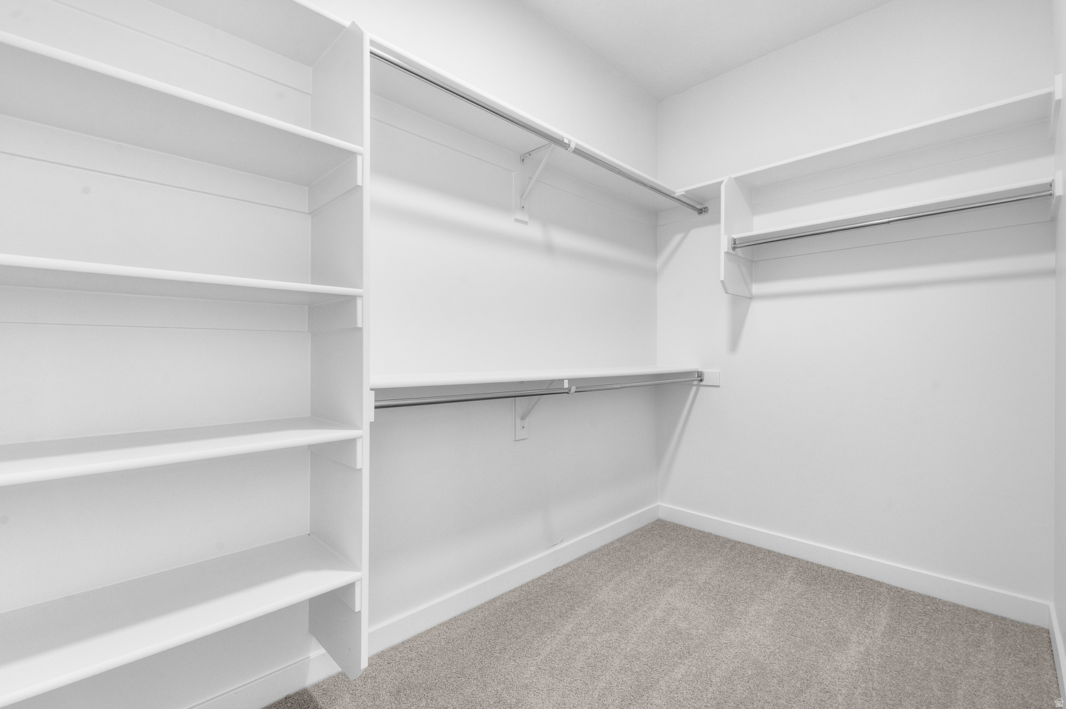 OVERLAND TOWNS V2 409 - Residential