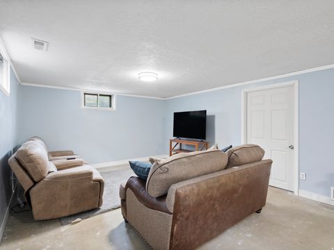Tiny photo for 3262 W 4630 S, West Valley City, UT 84119 (MLS # 2134984)