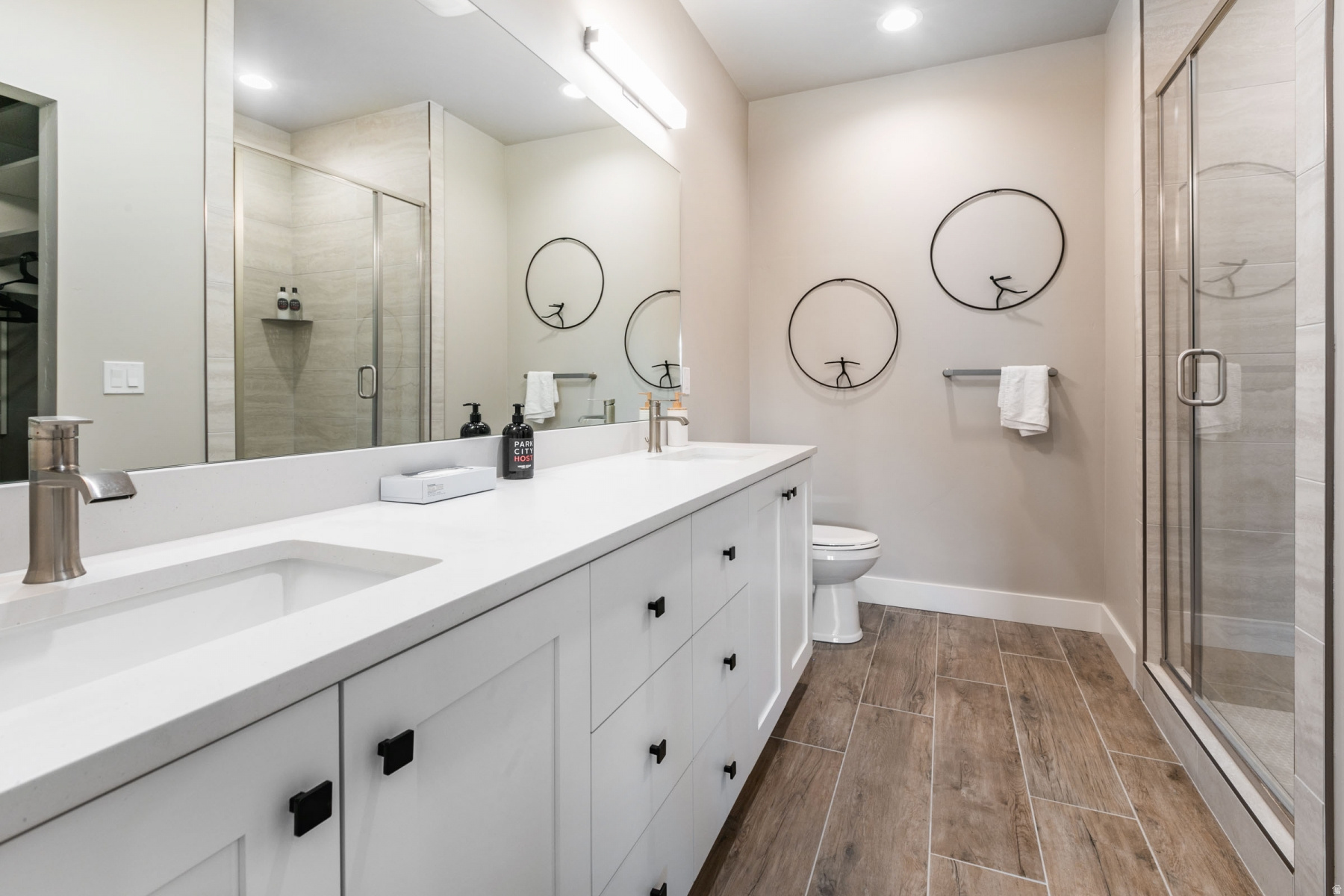 MAYFLOWER LAKESIDE - Residential Lease