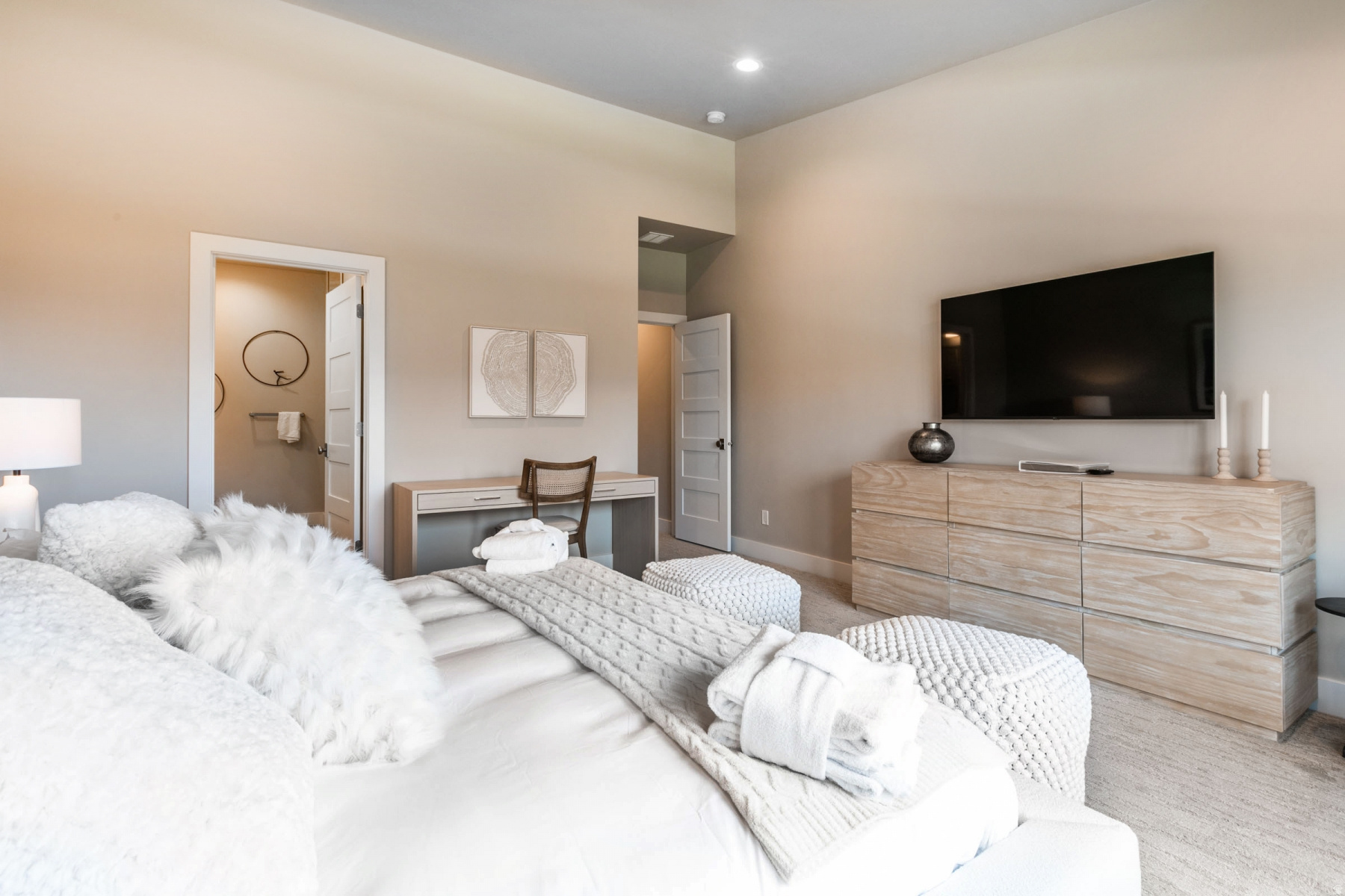 MAYFLOWER LAKESIDE - Residential Lease