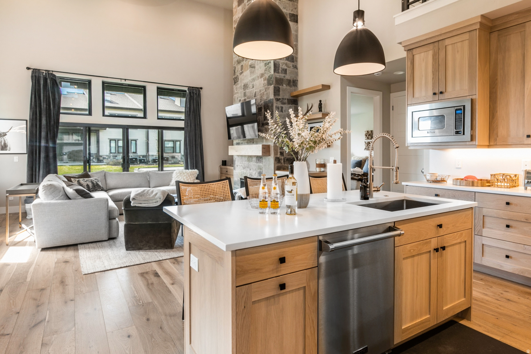 MAYFLOWER LAKESIDE - Residential Lease