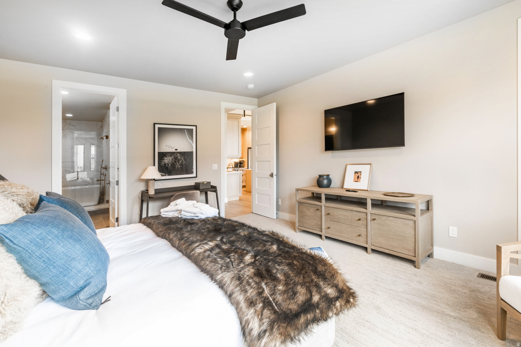 MAYFLOWER LAKESIDE - Residential Lease