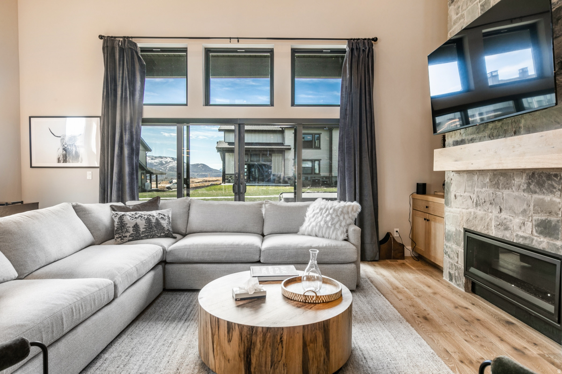 MAYFLOWER LAKESIDE - Residential Lease