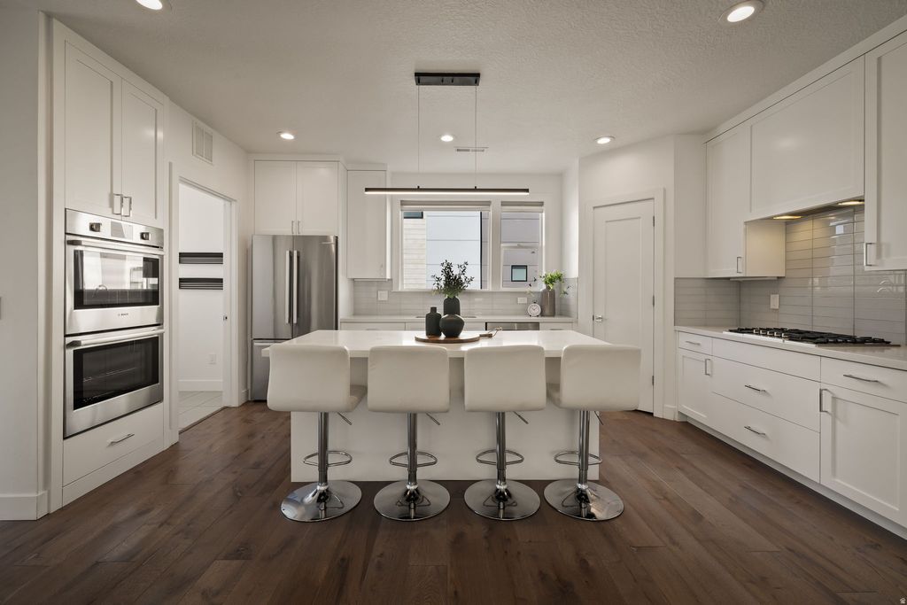 Photo of 250 N 100 W #118, Provo, UT 84601 (MLS # 2157405)