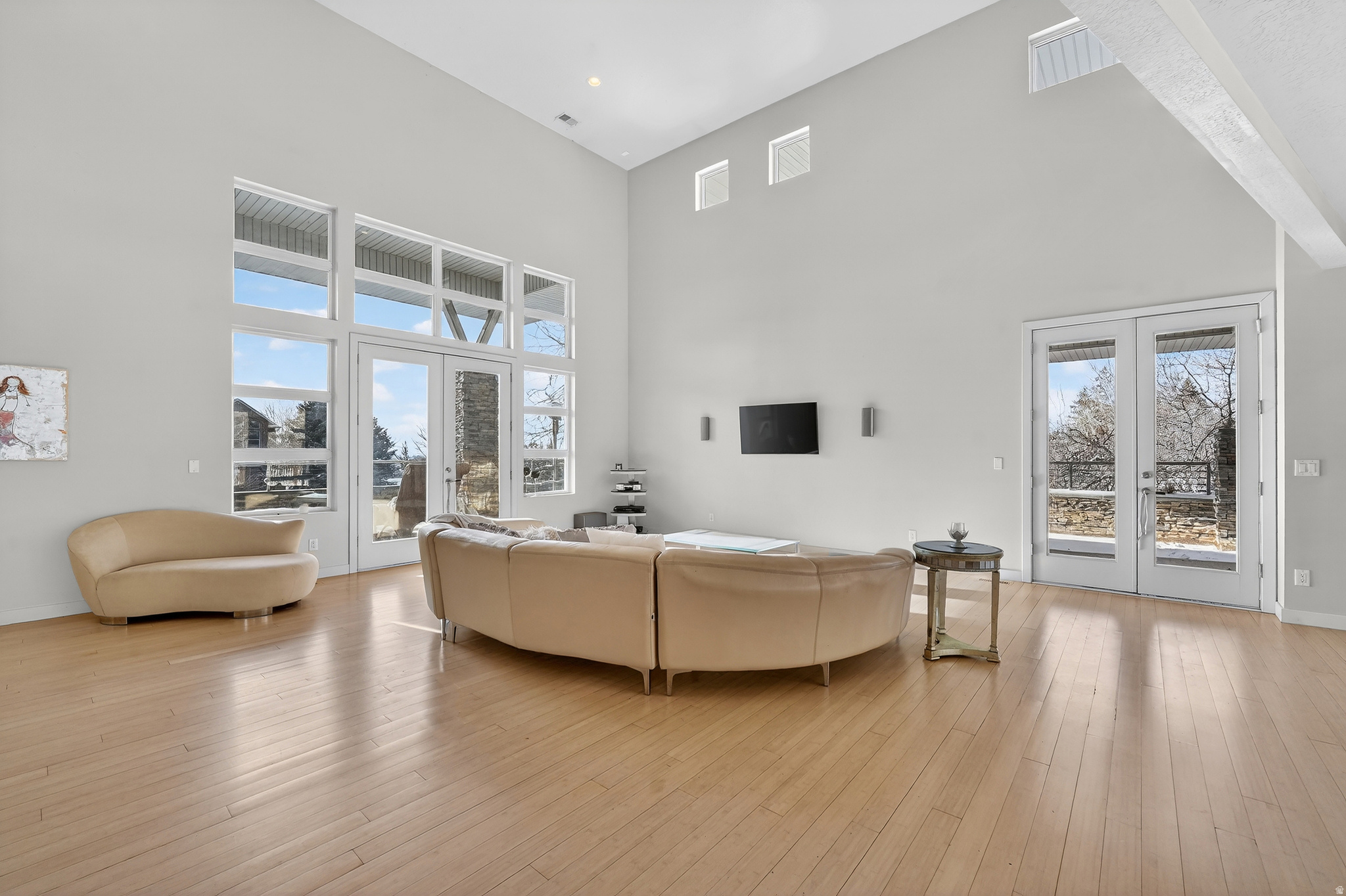 THE HAMPTONS - Residential