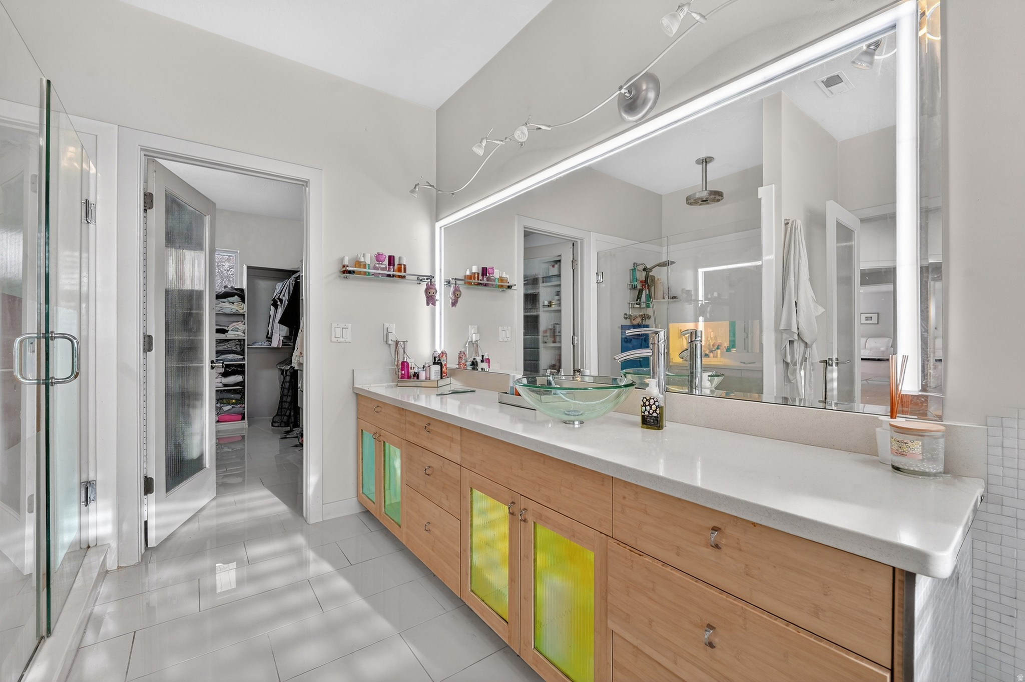 THE HAMPTONS - Residential