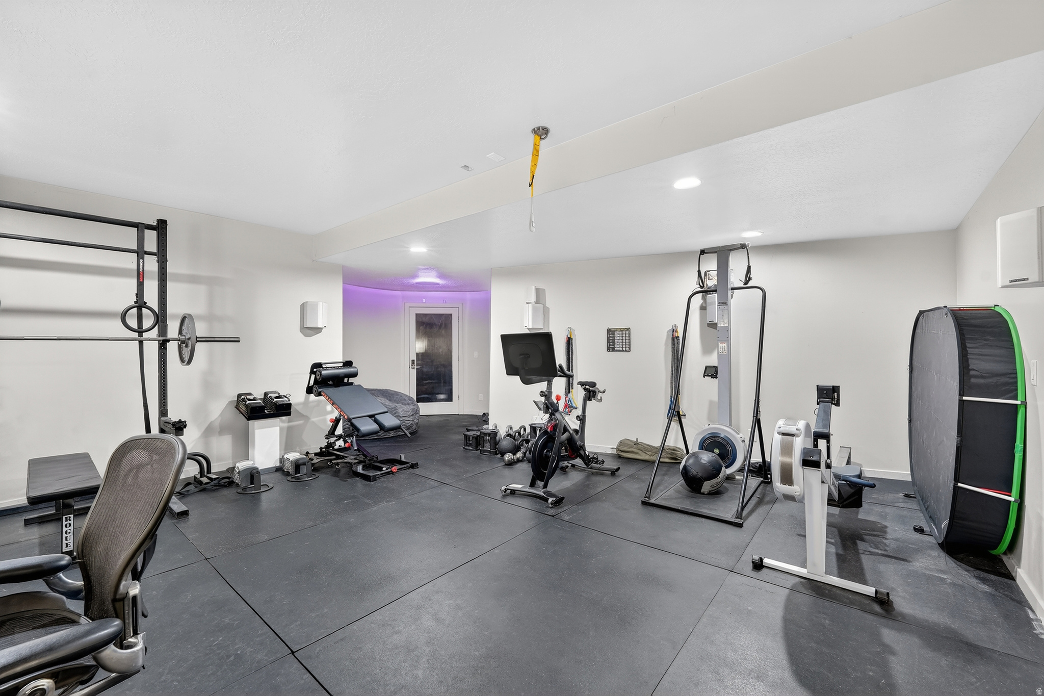 THE HAMPTONS - Residential