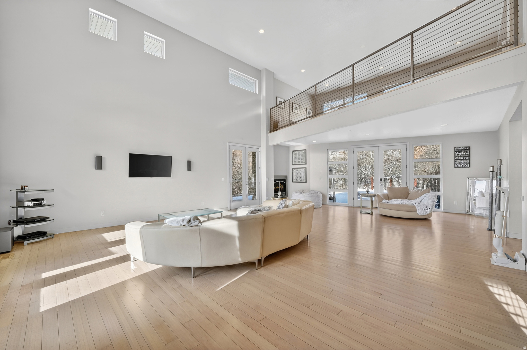 THE HAMPTONS - Residential