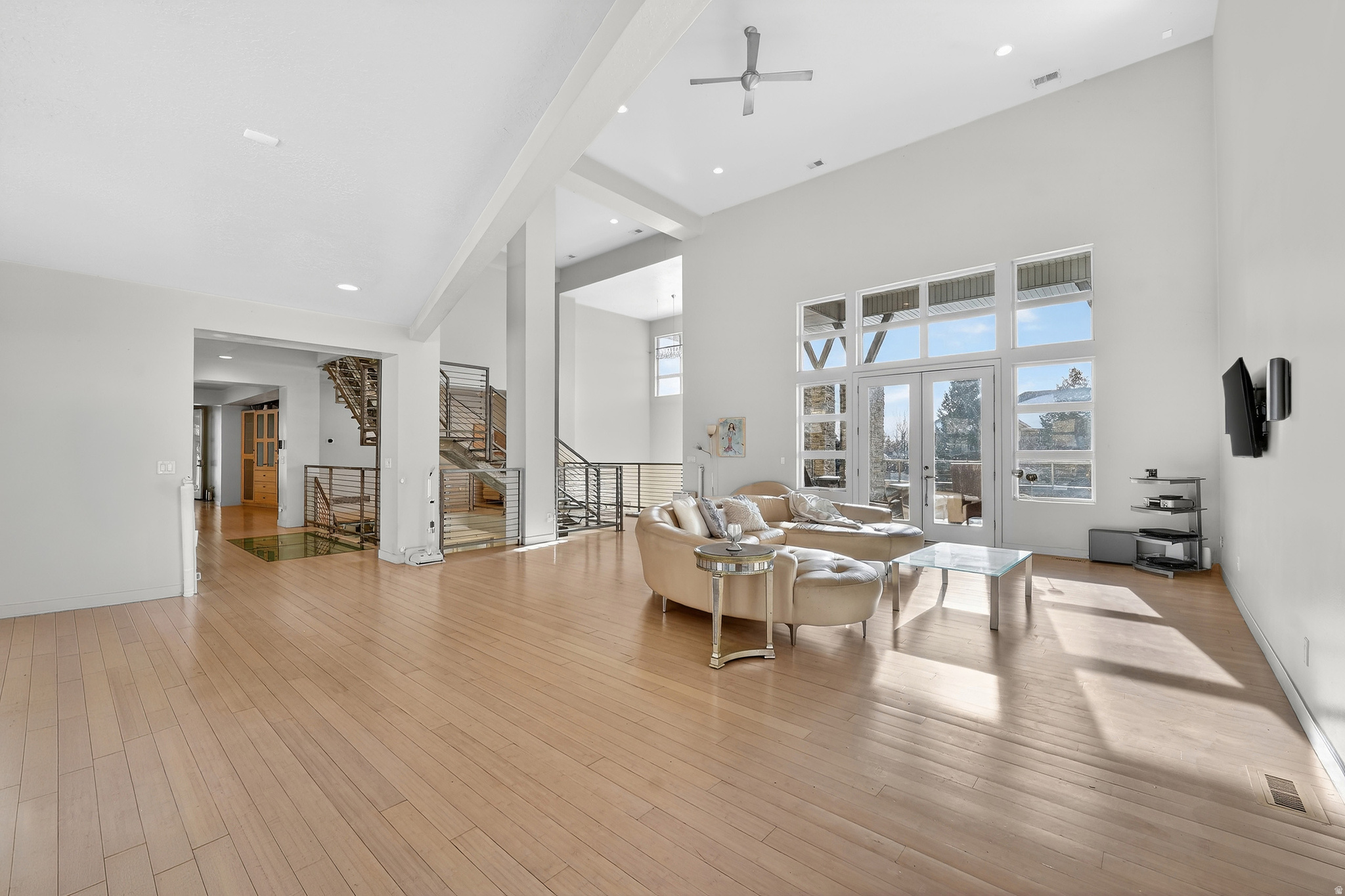 THE HAMPTONS - Residential