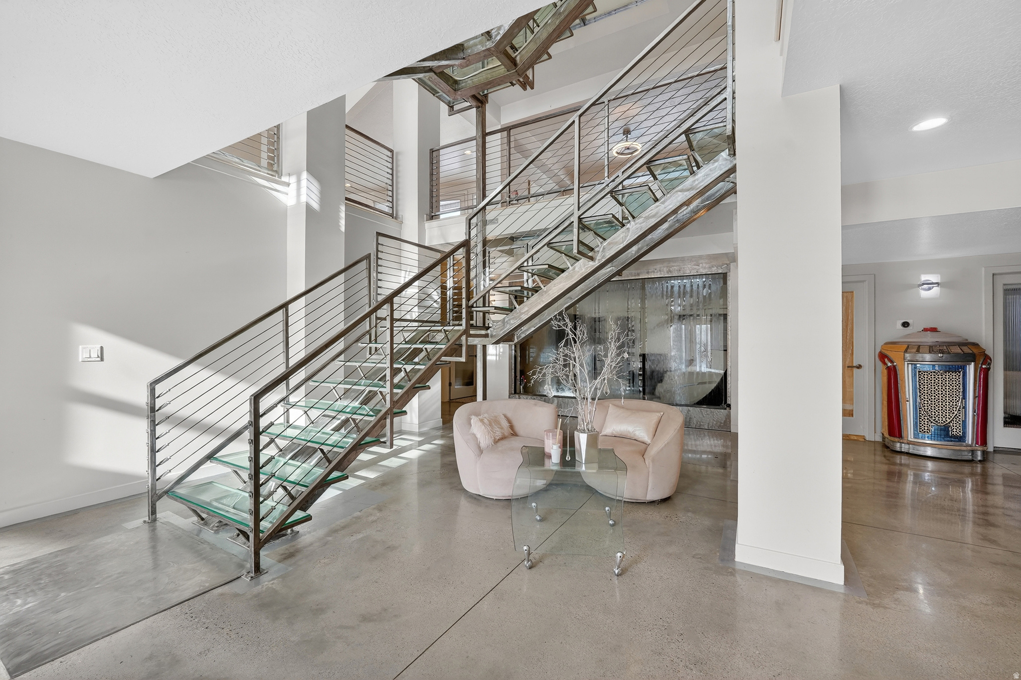 THE HAMPTONS - Residential