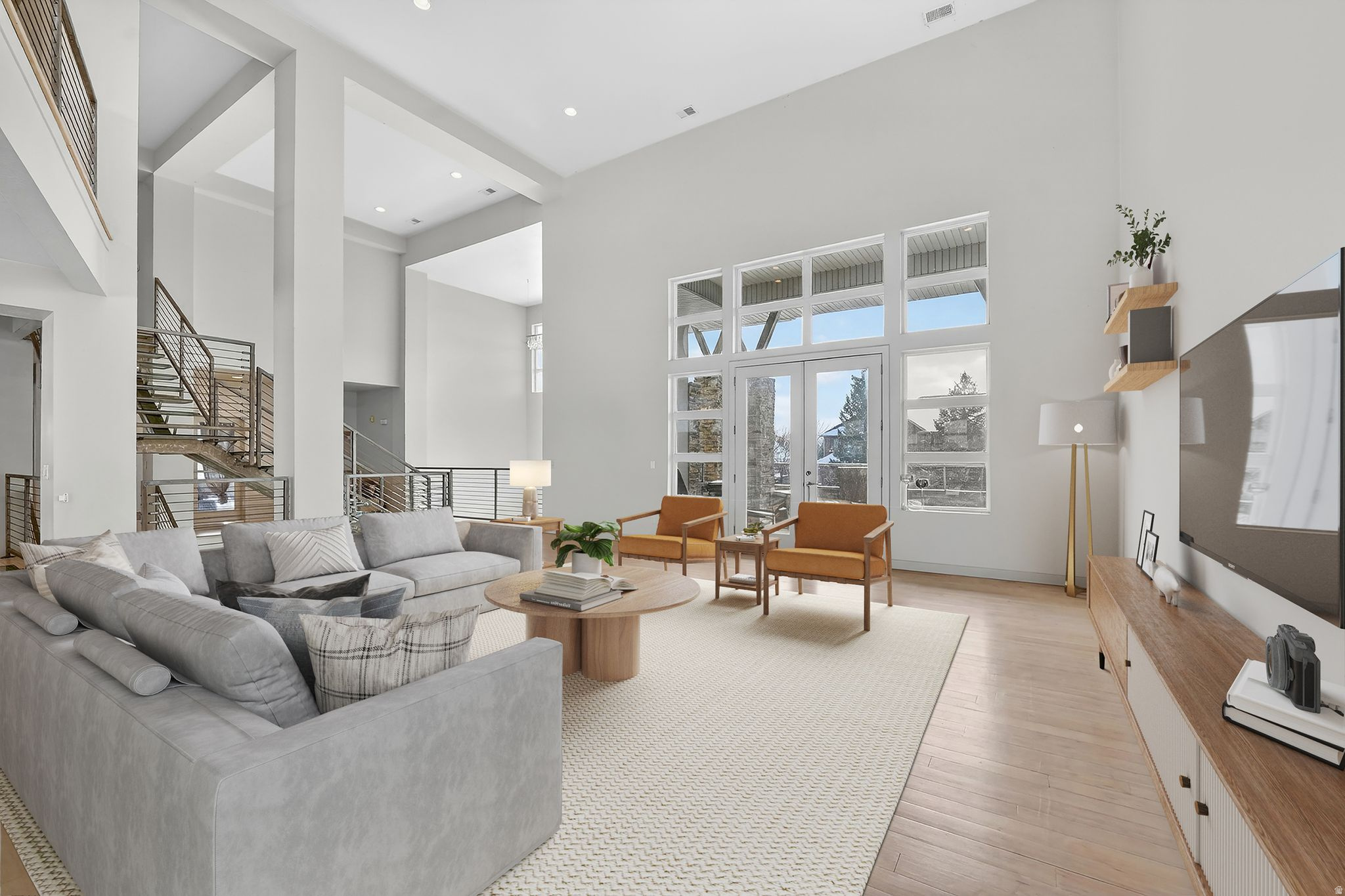 THE HAMPTONS - Residential