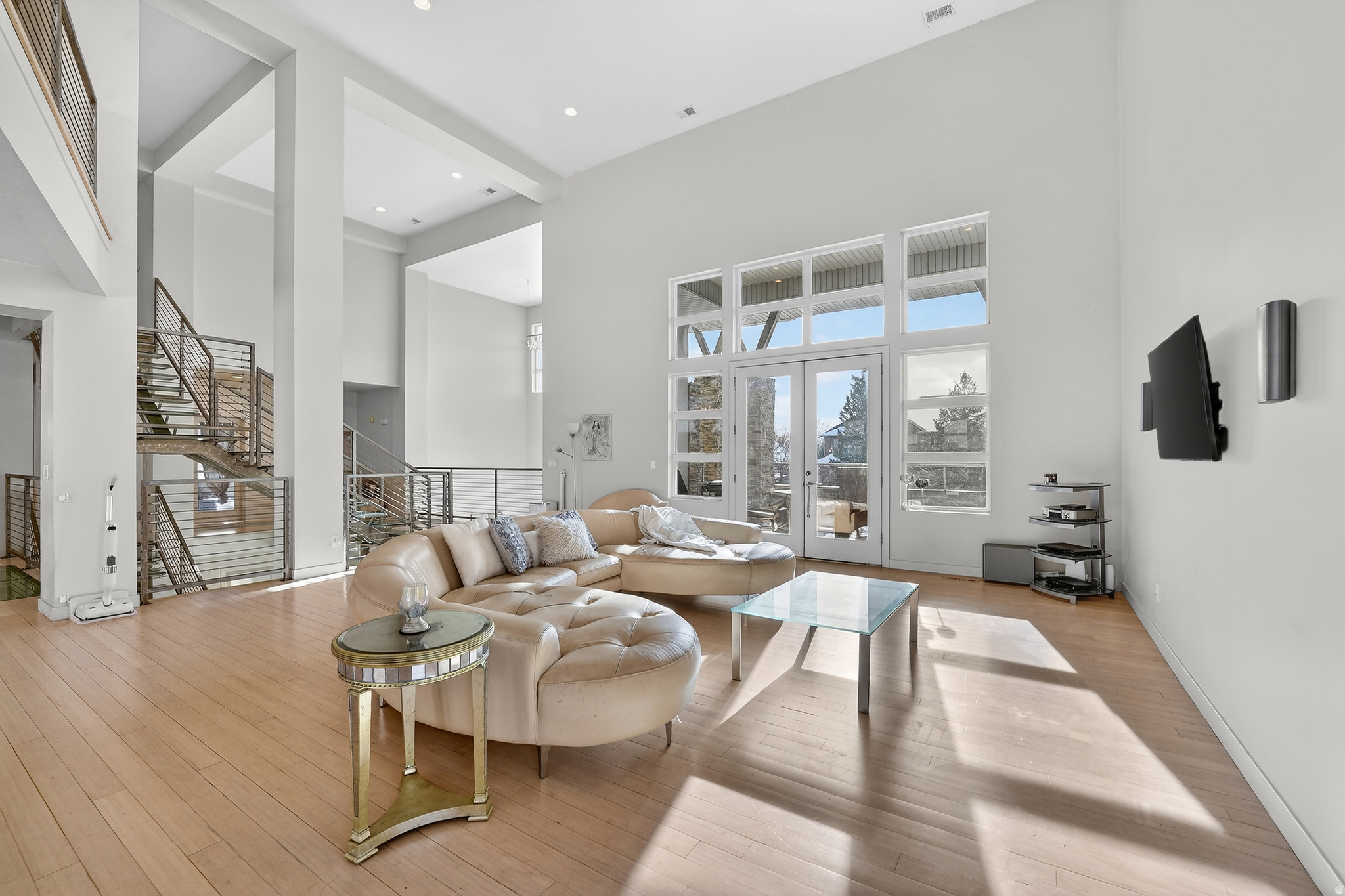 THE HAMPTONS - Residential