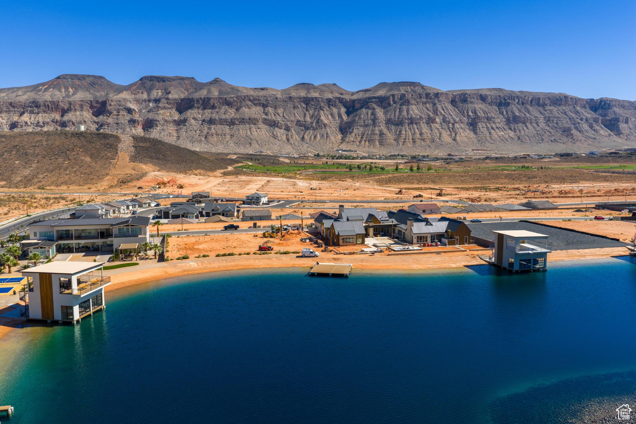 SOUTHERN SHORES - Land