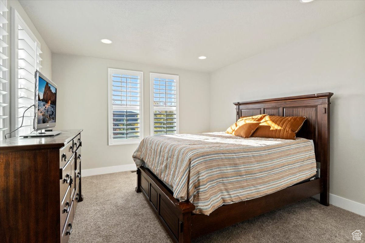 KENNECOTT - Residential