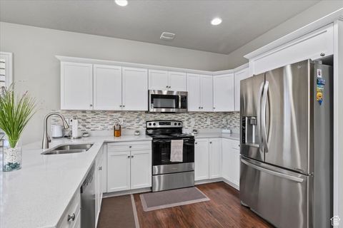 Tiny photo for 4878 W DUCKHORN DR, South Jordan, UT 84009 (MLS # 2116695)