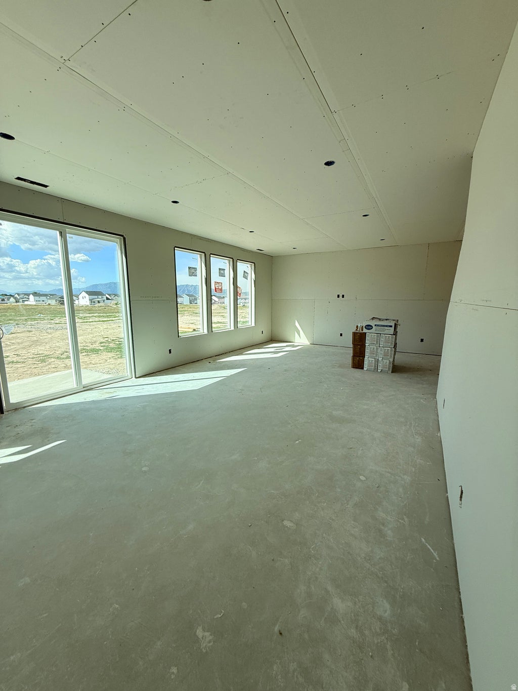 Photo of 162 W 650 N, Smithfield, UT 84335 (MLS # 2182667)