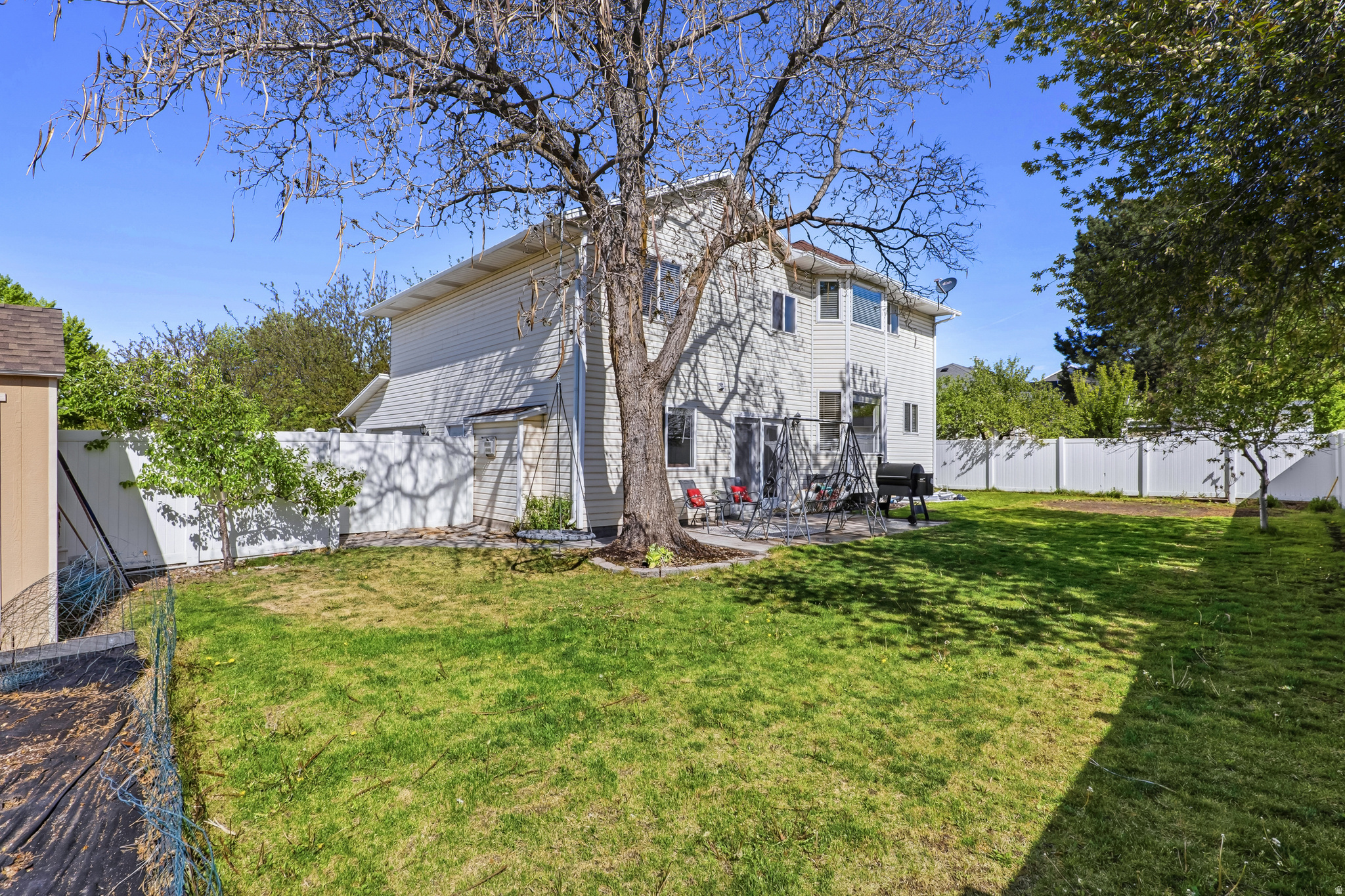 WEST MEADOWS - Residential