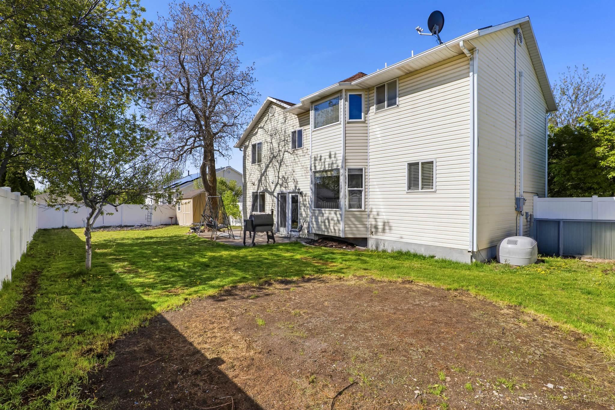 WEST MEADOWS - Residential