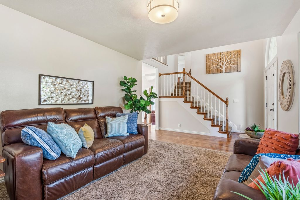 Photo of 902 N 200 W, American Fork, UT 84003 (MLS # 2152820)